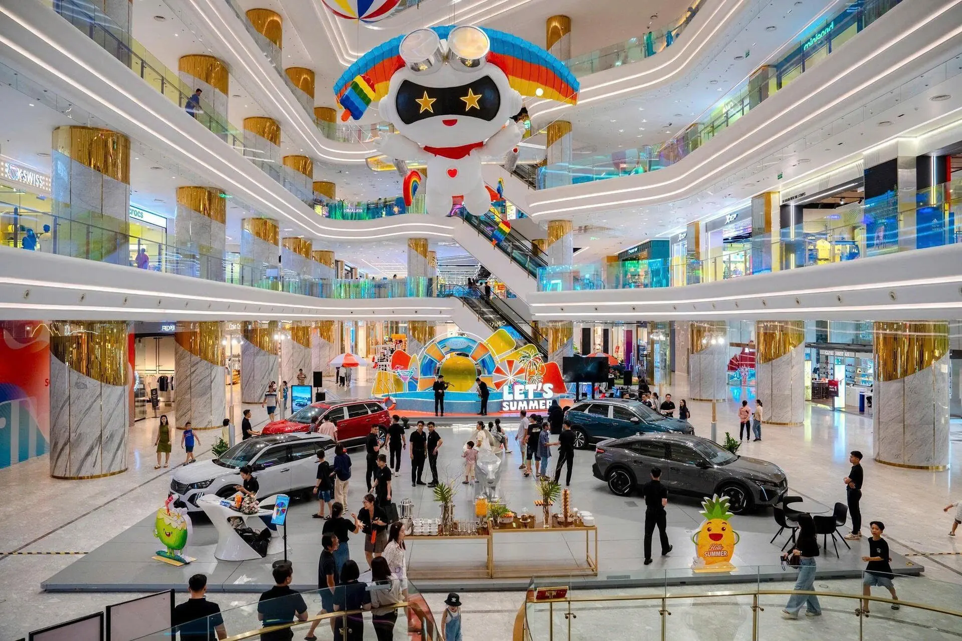 THACO AUTO PEUGEOT - TP.HCM GHI DẤU ẤN VỚI TUẦN LỄ TRƯNG BÀY & TRẢI NGHIỆM XE PEUGEOT TẠI THISO MALL SALA